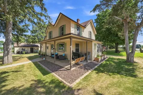 201 N Linden Street Belle Plaine MN 56011