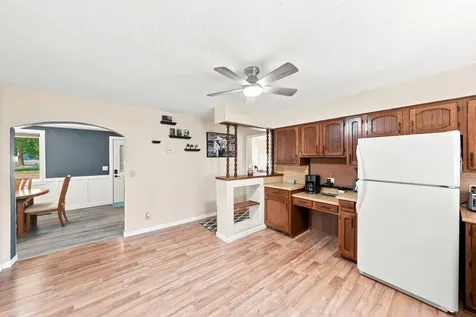 201 N Linden Street Belle Plaine MN 56011