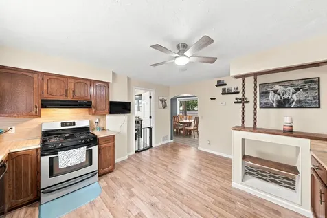 201 N Linden Street Belle Plaine MN 56011