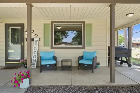 201 N Linden Street Belle Plaine MN 56011