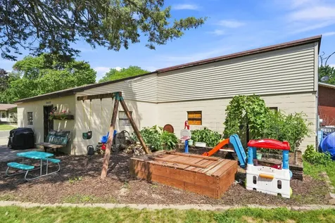 201 N Linden Street Belle Plaine MN 56011