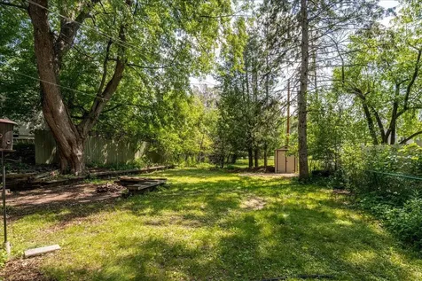 30 W Arrowhead Road Duluth MN 55803