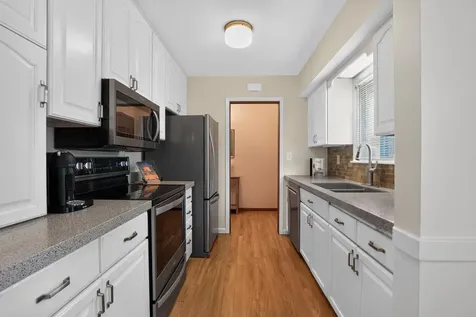 2009 W 83rd Street Bloomington MN 55431