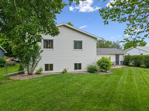 1218 Poplar Street La Crescent MN 55947