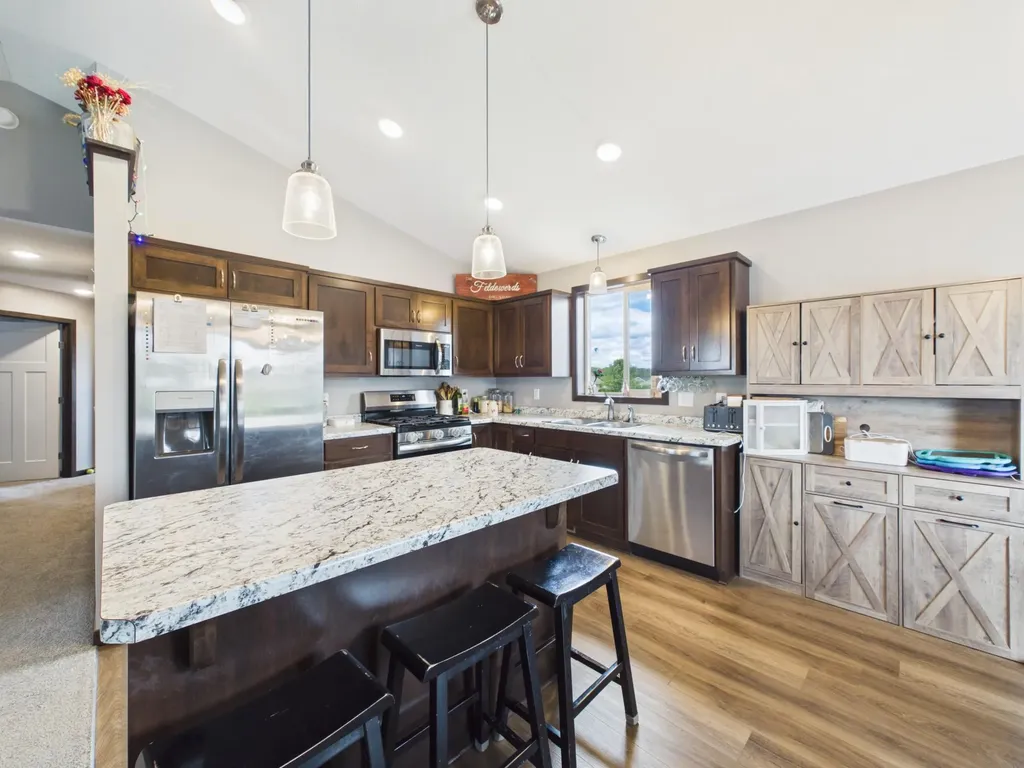 114 Collina Circle Avon MN 56310