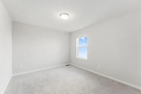 1106 Annagaire Curve Rosemount MN 55068