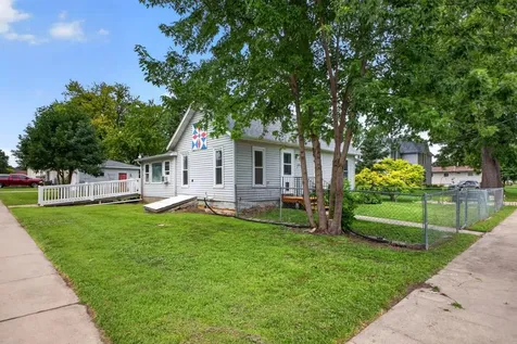 17 2nd Street NE Kasson MN 55944