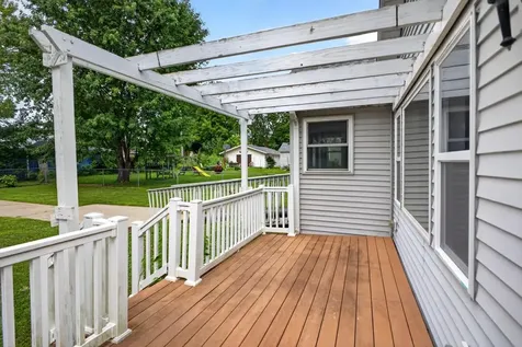 17 2nd Street NE Kasson MN 55944
