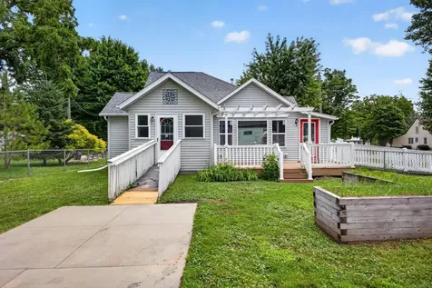 17 2nd Street NE Kasson MN 55944