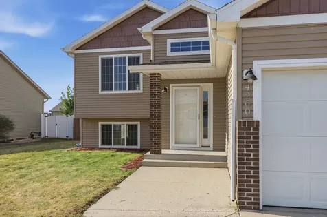 4260 Russet Avenue S Fargo ND 58104