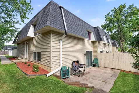 3750 Conroy Trail E Inver Grove Heights MN 55076