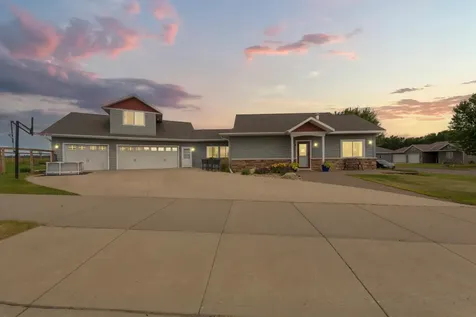1700 Wood Duck Street Saint Peter MN 56082