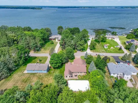 3123 Crestwood Drive NE Alexandria MN 56308