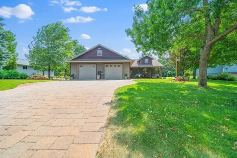 3123 Crestwood Drive NE Alexandria MN 56308
