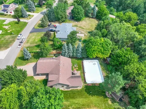 3123 Crestwood Drive NE Alexandria MN 56308