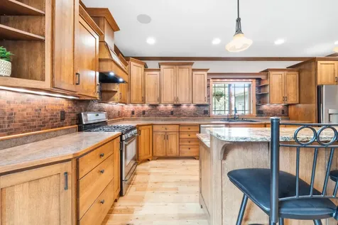3123 Crestwood Drive NE Alexandria MN 56308