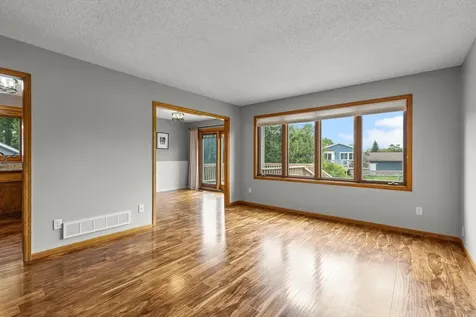 14366 Europa Avenue Apple Valley MN 55124