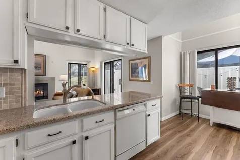 5550 Bimini Drive Minnetonka MN 55343