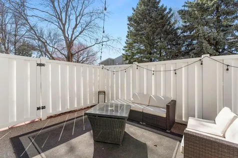 5550 Bimini Drive Minnetonka MN 55343