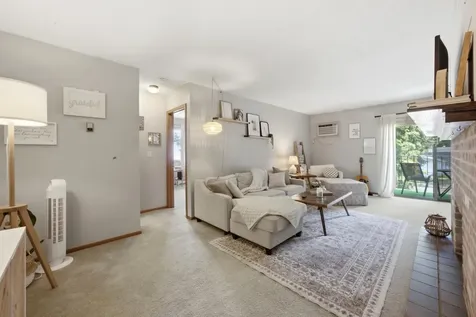3306 2nd Street N Fargo ND 58102