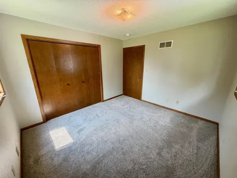 305 W 3rd Street Winthrop MN 55396