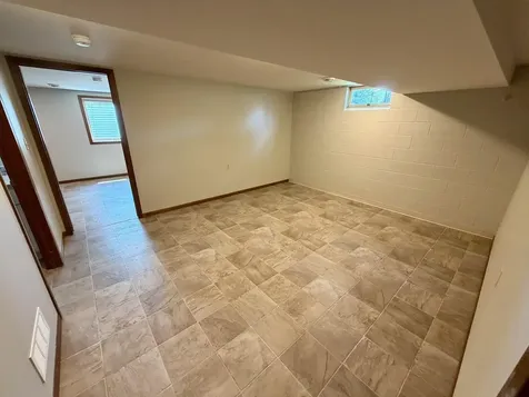 305 W 3rd Street Winthrop MN 55396