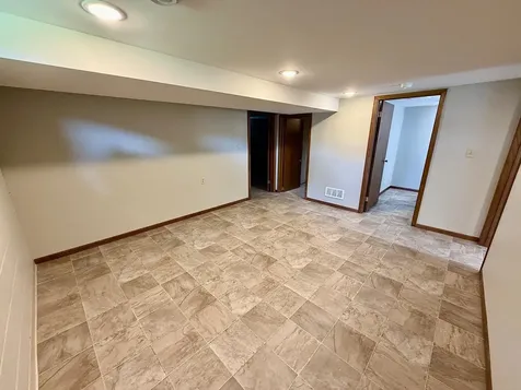 305 W 3rd Street Winthrop MN 55396