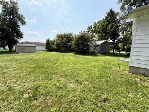 305 W 3rd Street Winthrop MN 55396
