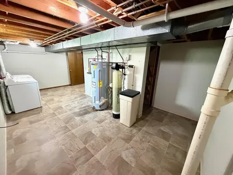305 W 3rd Street Winthrop MN 55396