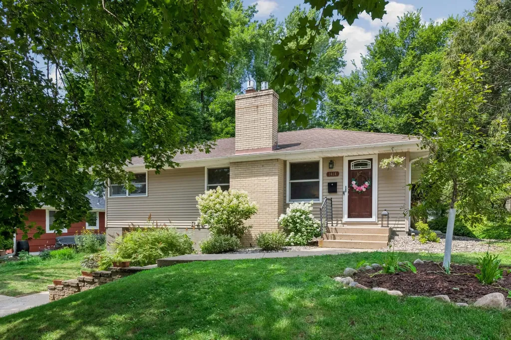 1414 Lancaster Avenue Saint Louis Park MN 55426