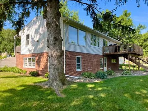 805 Highland Road Windom MN 56101