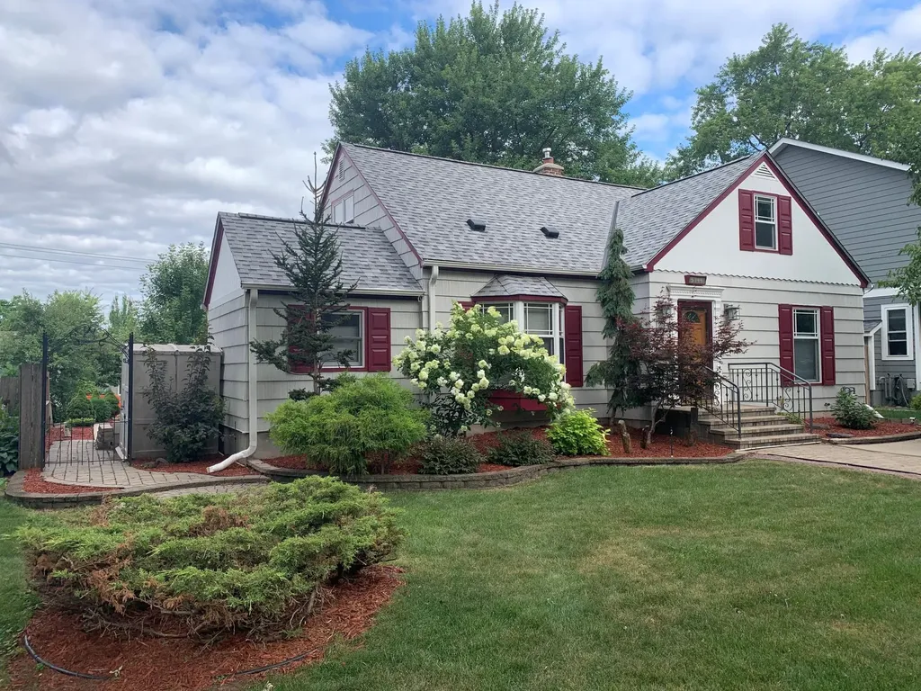 5744 Dupont Avenue S Minneapolis MN 55419
