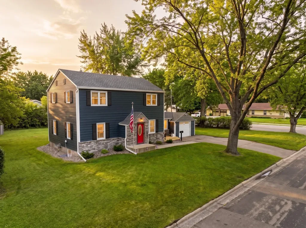 8141 13th Avenue S Bloomington MN 55425