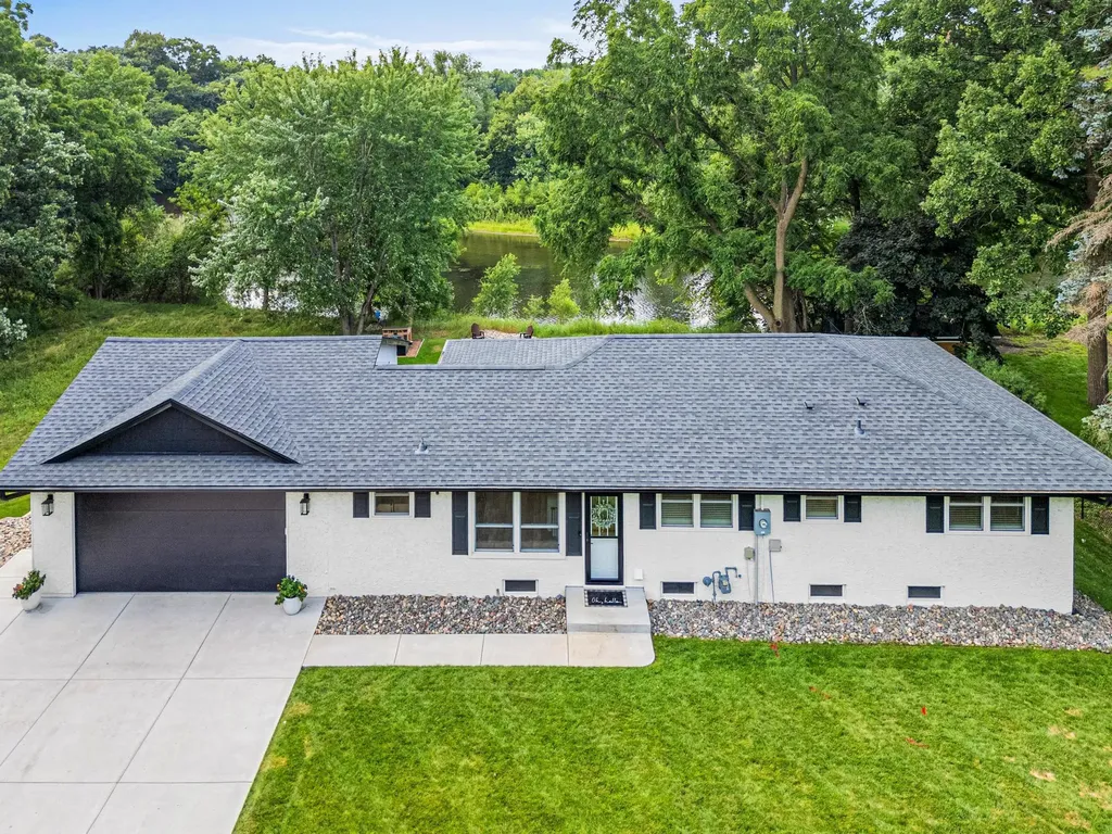 13776 189th Avenue NW Elk River MN 55330
