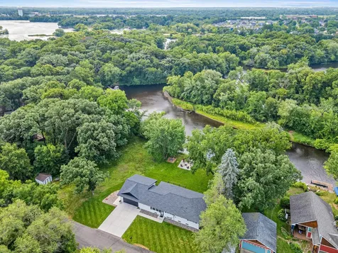 13776 189th Avenue NW Elk River MN 55330