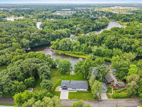13776 189th Avenue NW Elk River MN 55330