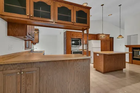 343 Pondview Lane Saint Joseph MN 56374
