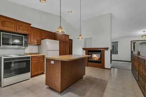 343 Pondview Lane Saint Joseph MN 56374