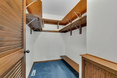 343 Pondview Lane Saint Joseph MN 56374