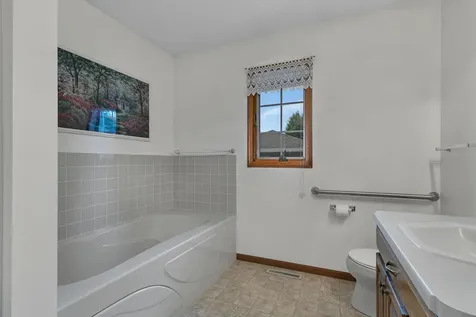 343 Pondview Lane Saint Joseph MN 56374