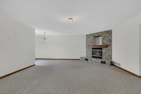 343 Pondview Lane Saint Joseph MN 56374