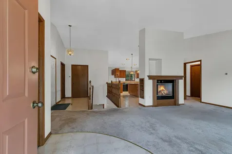 343 Pondview Lane Saint Joseph MN 56374