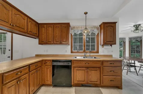 343 Pondview Lane Saint Joseph MN 56374