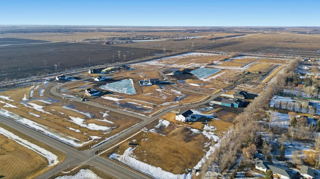 4817 42nd Avenue N Fargo ND 58102
