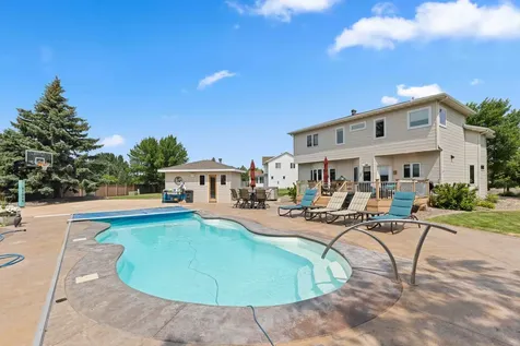 5039 Rose Creek Parkway S Fargo ND 58104