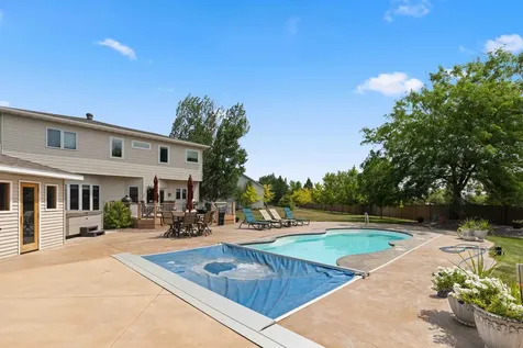 5039 Rose Creek Parkway S Fargo ND 58104