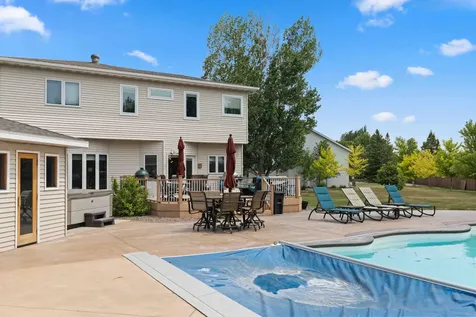 5039 Rose Creek Parkway S Fargo ND 58104