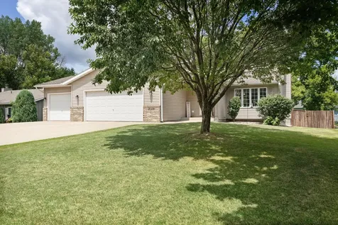 2040 Greenwood Drive Owatonna MN 55060