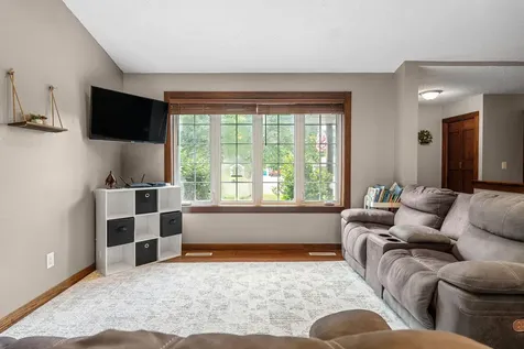 2040 Greenwood Drive Owatonna MN 55060