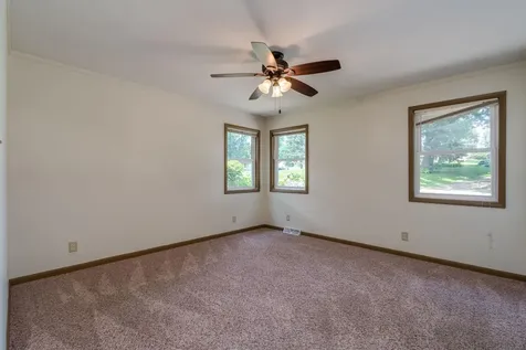 1511 Beaver Avenue Mankato MN 56001